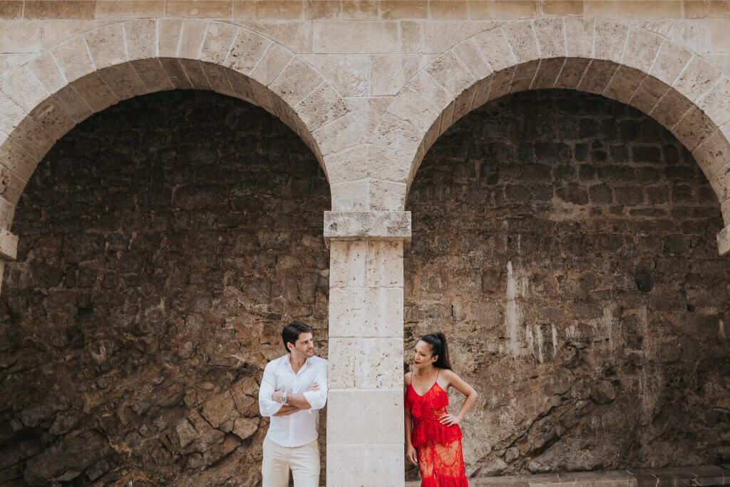 Creative pre-wedding session in Dalt Vila