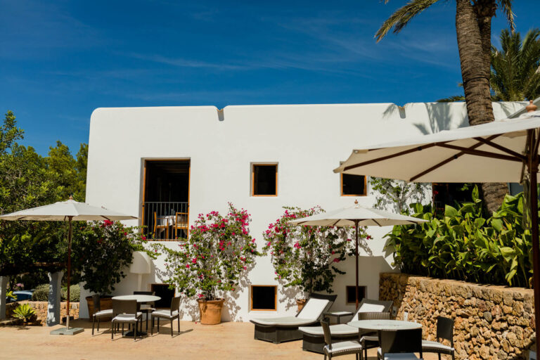 Cómo organizar tu boda en una casa rural en Ibiza